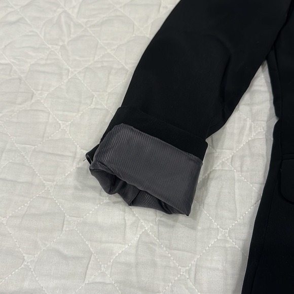 Blazer - Picture 3 of 3